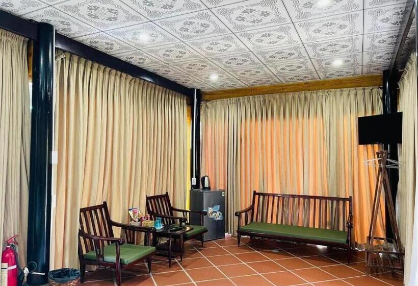 هتل Garden House Tí Nị