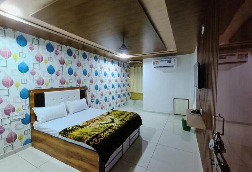 酒店 Golden Lake View