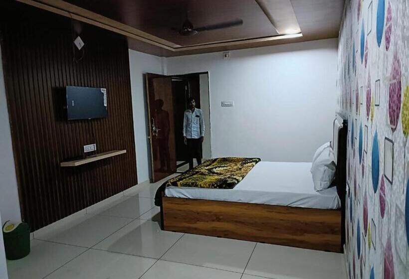 酒店 Golden Lake View