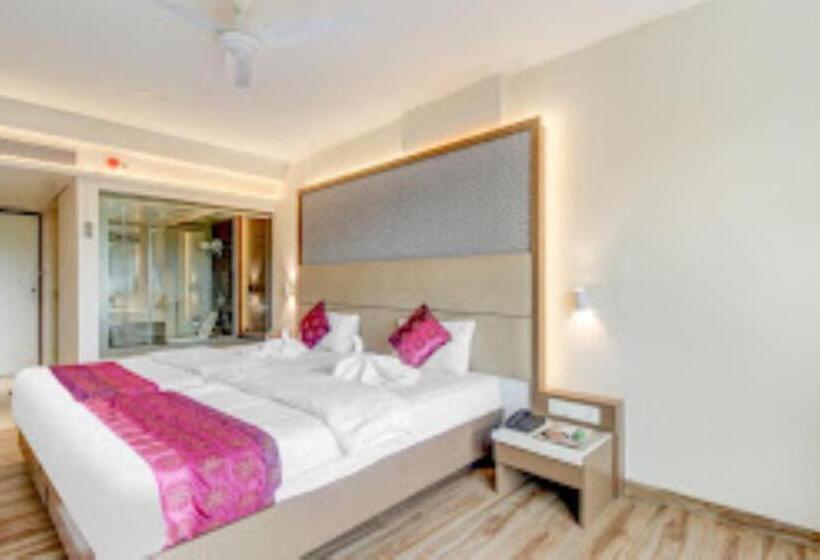 בית מלון כפרי Grand Mookambika , Navi Mumbai