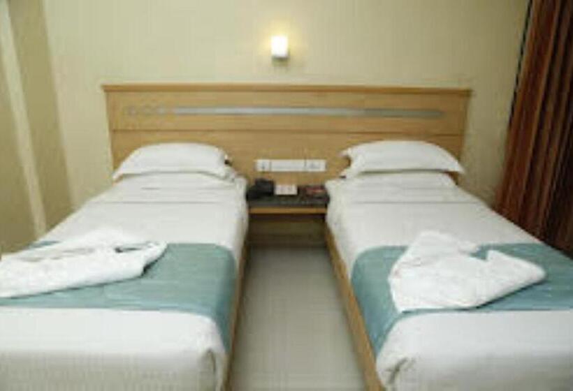 ホテル Grand Plazza Coimbatore