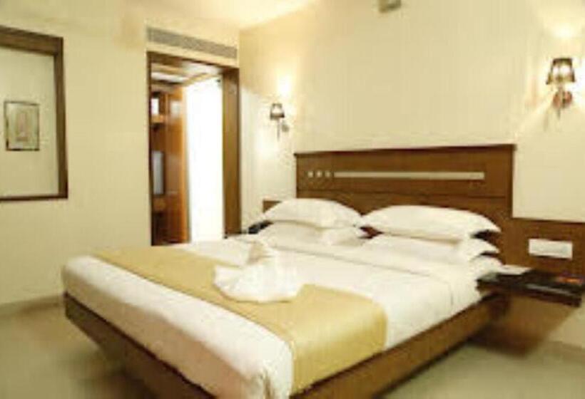 ホテル Grand Plazza Coimbatore