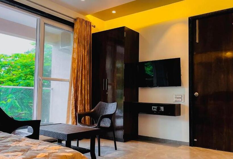 בית מלון כפרי Gulmohar Resort & Spa