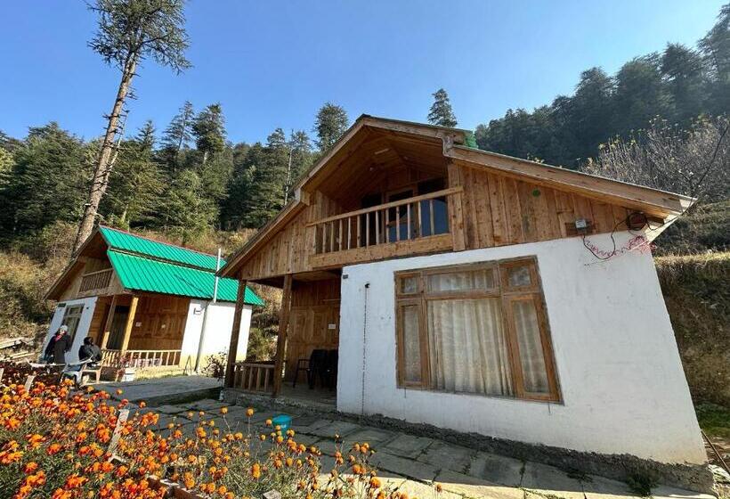 호텔 Himalayan Mountain View Cottage Deohari