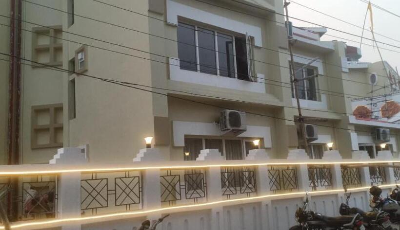 בית מלון כפרי Keyon Ashiana