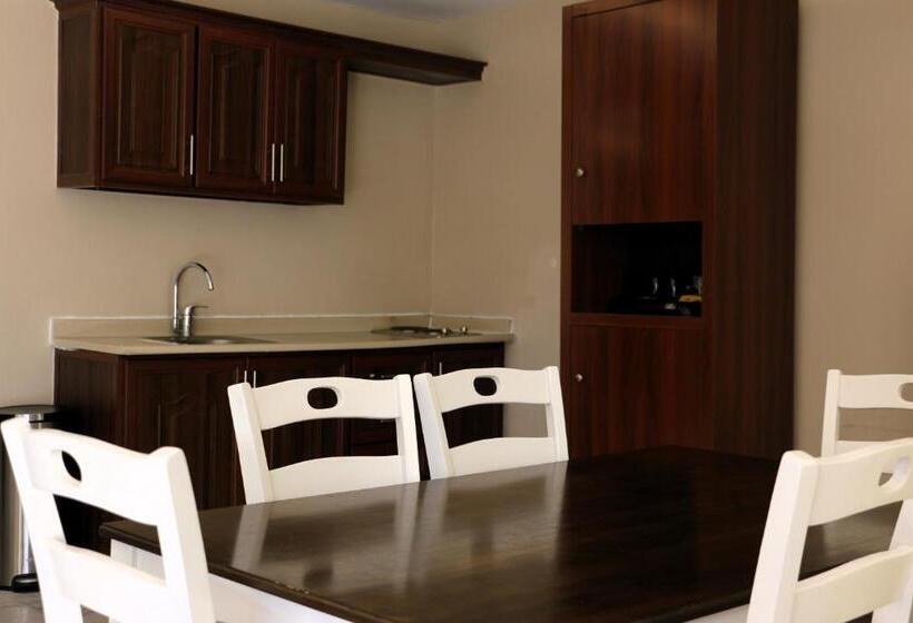 호텔 L Azure Beach Resort