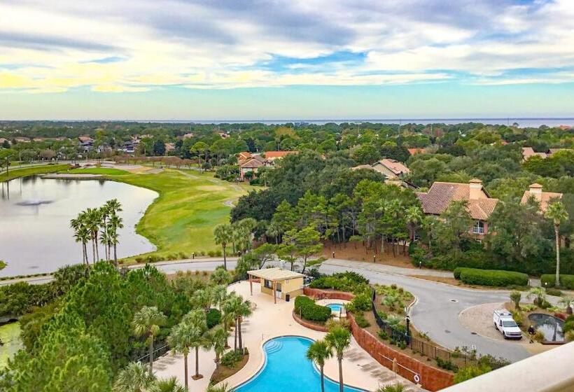 فندق Luau 6832/6834