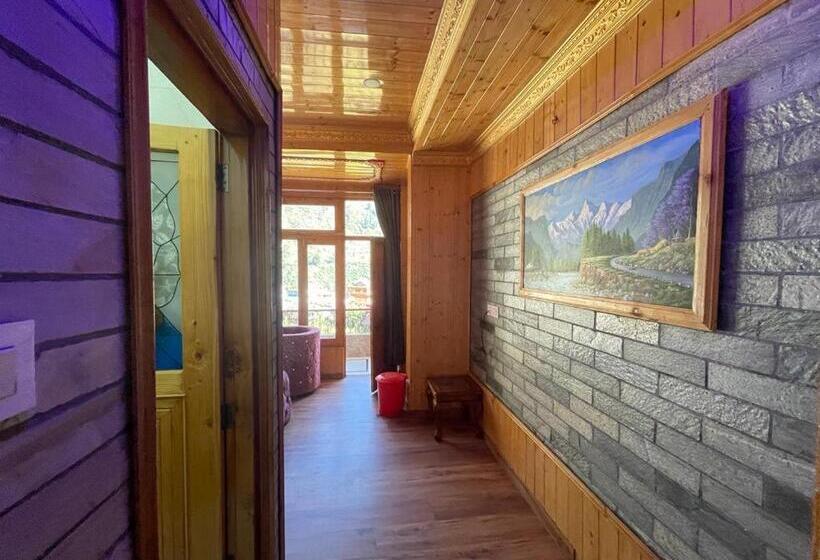 Отель Marigold , Pulga