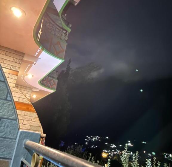 Отель Marigold , Pulga