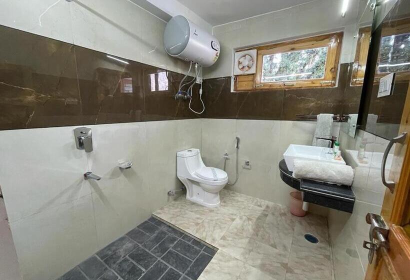 Отель Marigold , Pulga