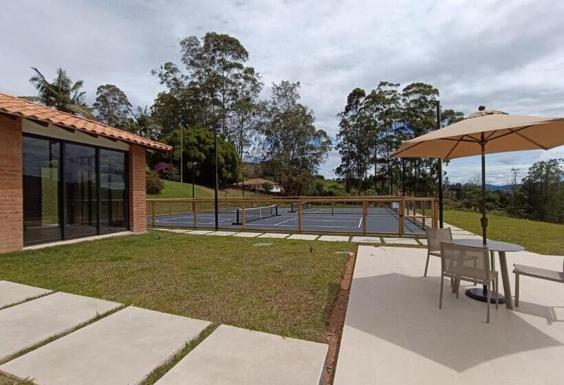 ホテル Mountains Of Hope