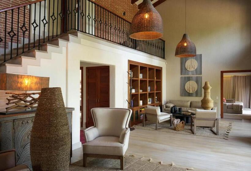 ホテル Mountains Of Hope