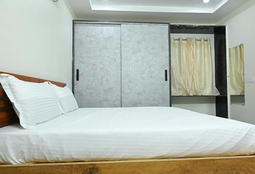 호텔 Msr Home Stay