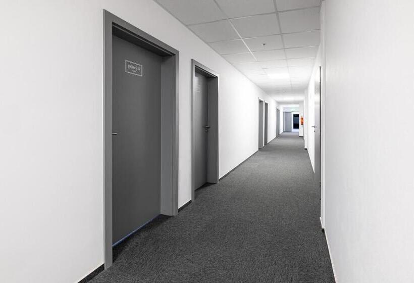 酒店 Na Zimním Stadionu Slaný