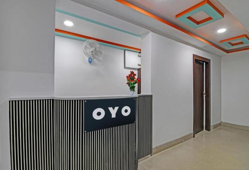 酒店 Airport Palace