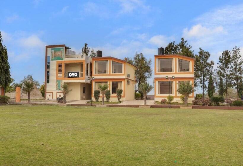 호텔 Oyo Arka Resorts Venue Of Joy