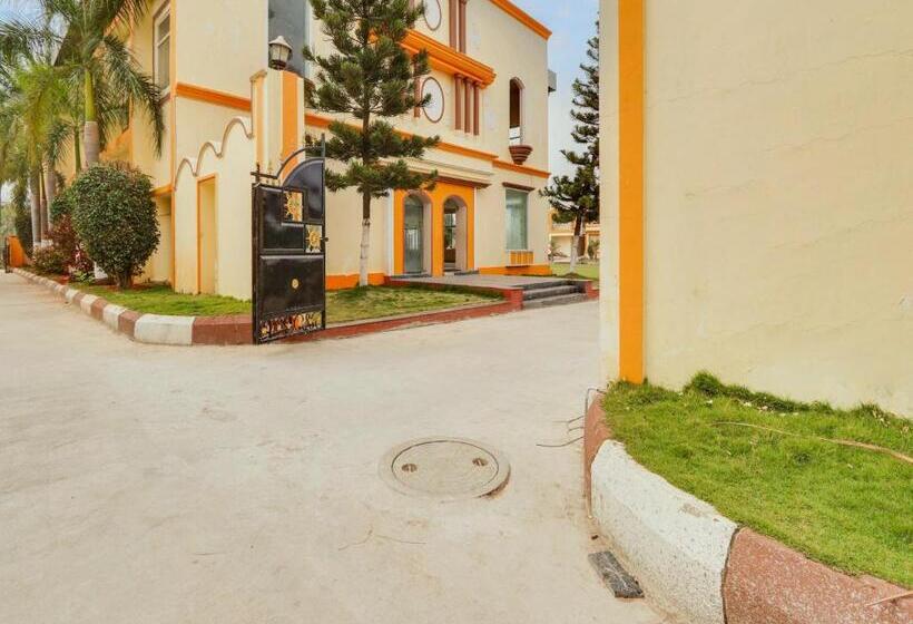 호텔 Oyo Arka Resorts Venue Of Joy