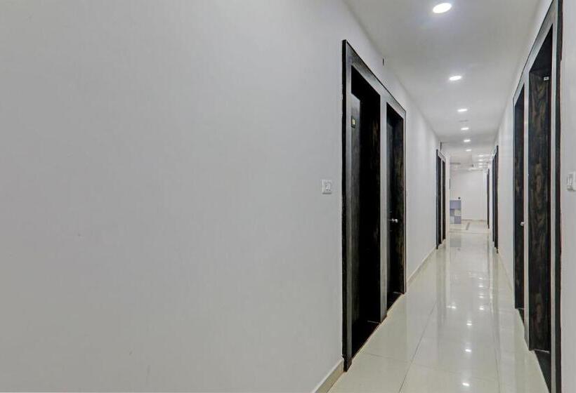 בית מלון כפרי Oyo Flagship Vindh Plaza