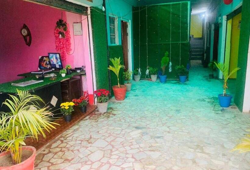 ホテル Oyo Indian