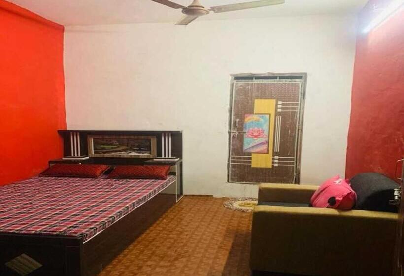 ホテル Oyo Indian