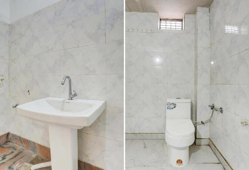 Hotel Oyo Royal Guest House