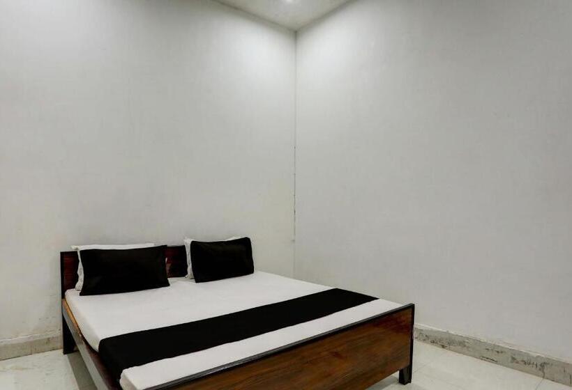 Hotel Oyo Royal Guest House