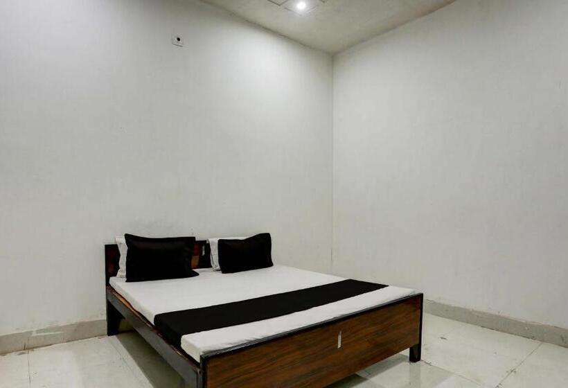 Hotel Oyo Royal Guest House