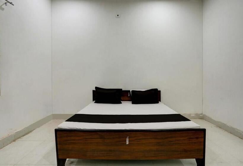 Hotel Oyo Royal Guest House