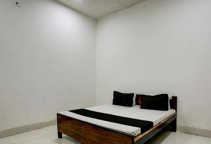 Hotel Oyo Royal Guest House