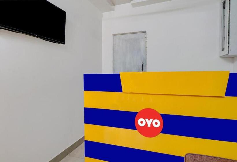 호텔 Oyo Sr Grand Lodge