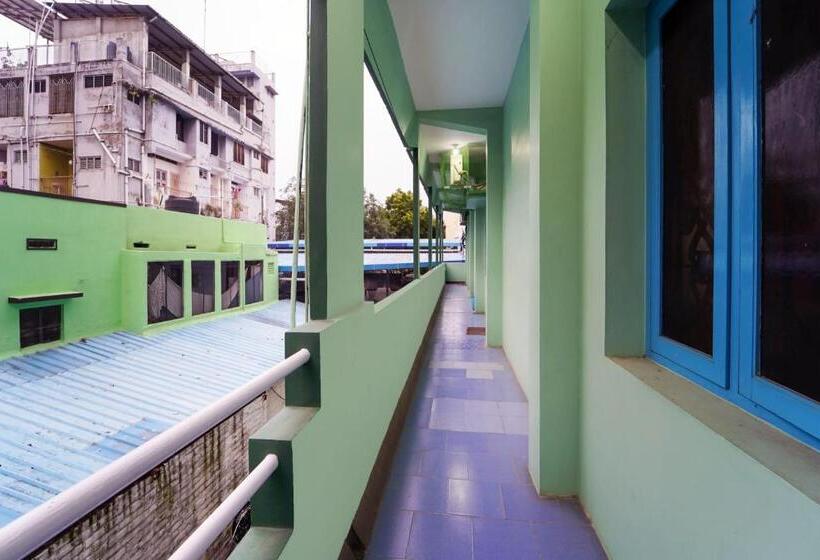 Отель Oyo Sri Sivasakthi A/c Lodge