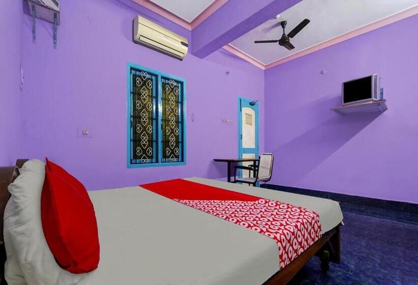 Отель Oyo Sri Sivasakthi A/c Lodge