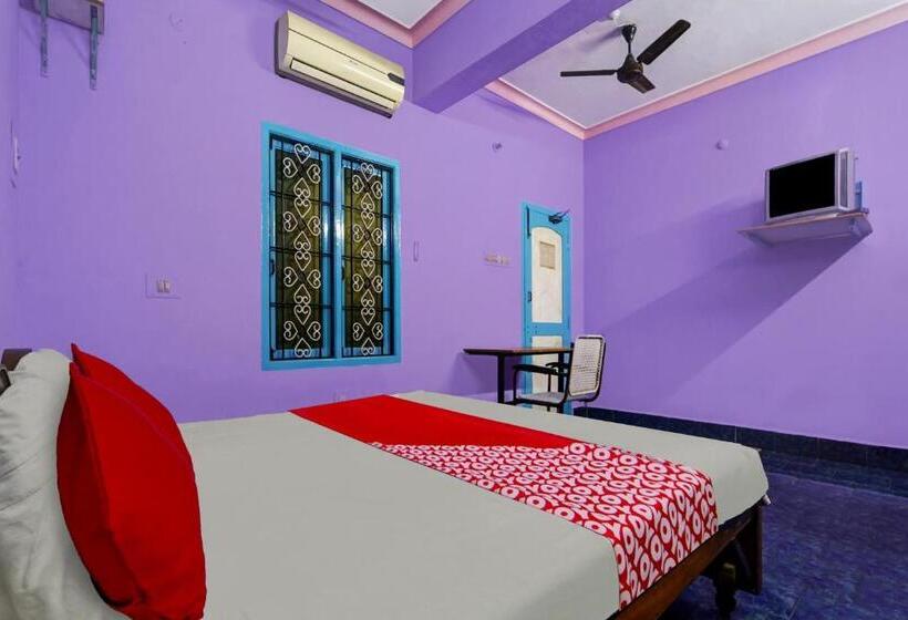 Отель Oyo Sri Sivasakthi A/c Lodge