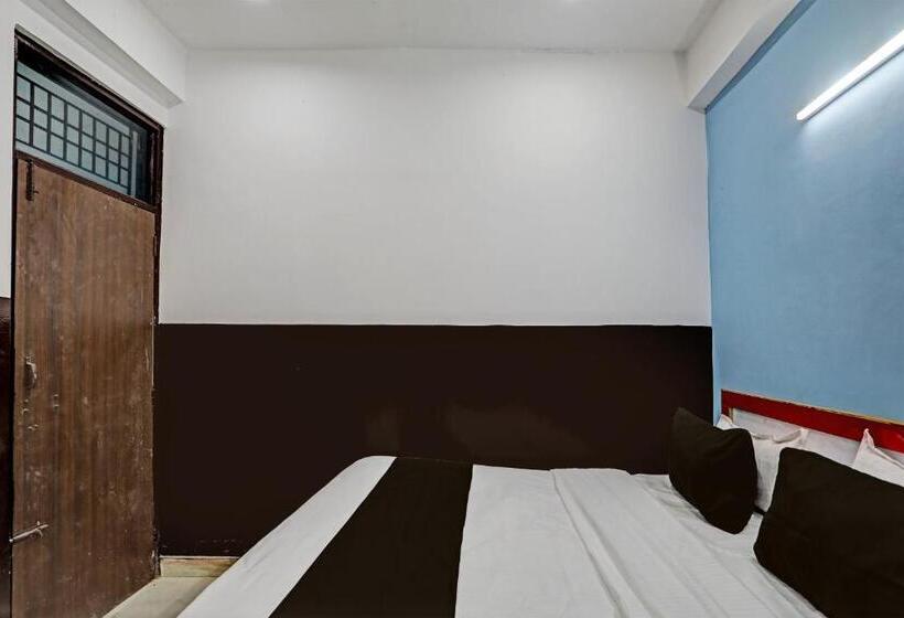 ホテル Oyo The Batter Inn