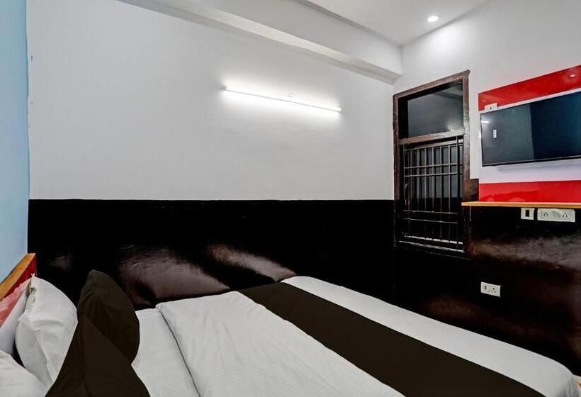 ホテル Oyo The Batter Inn