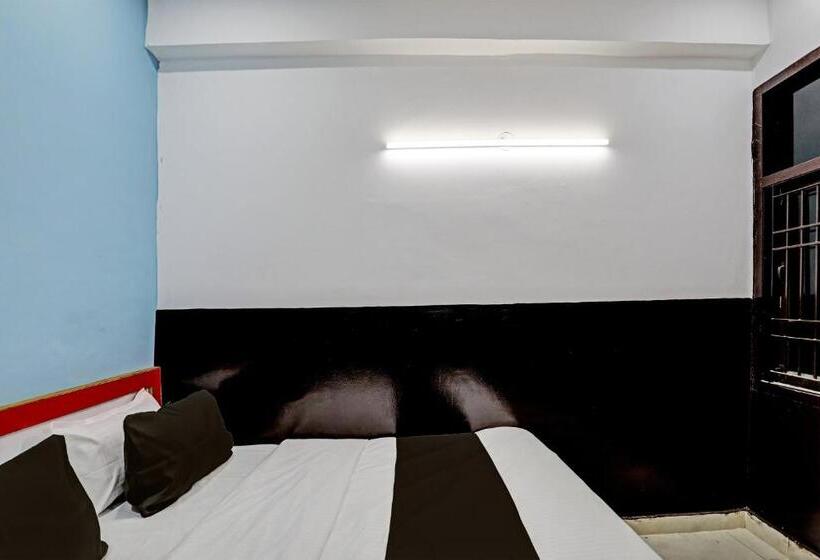 ホテル Oyo The Batter Inn