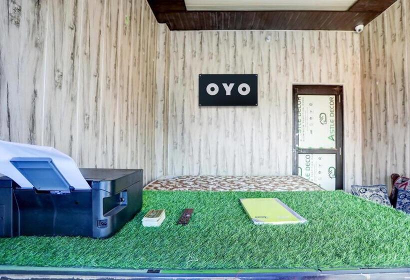 ホテル Oyo The Grand Soron