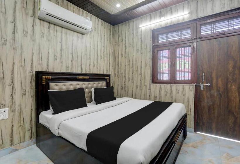 ホテル Oyo The Grand Soron