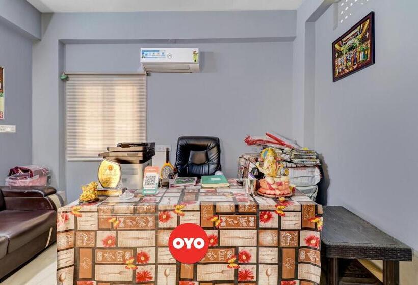 Отель Oyo Vnr Convention