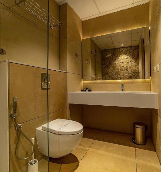 فندق Palcastle Regency