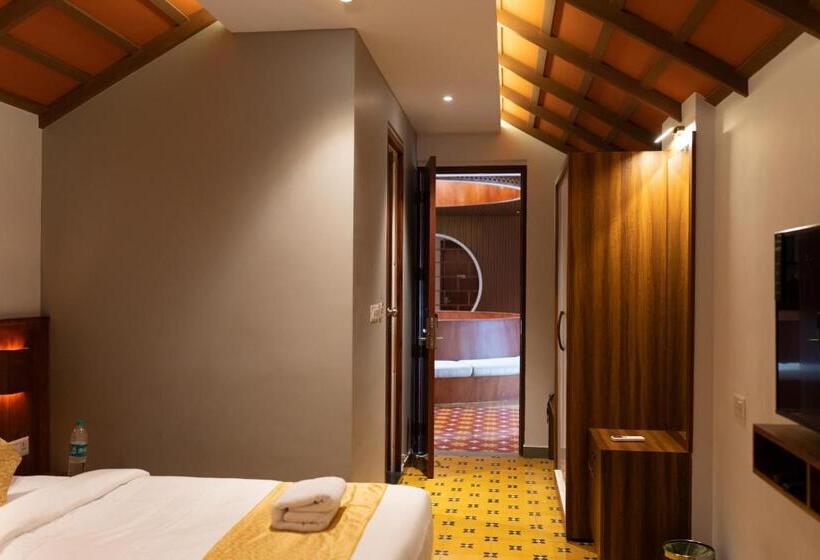 فندق Palcastle Regency