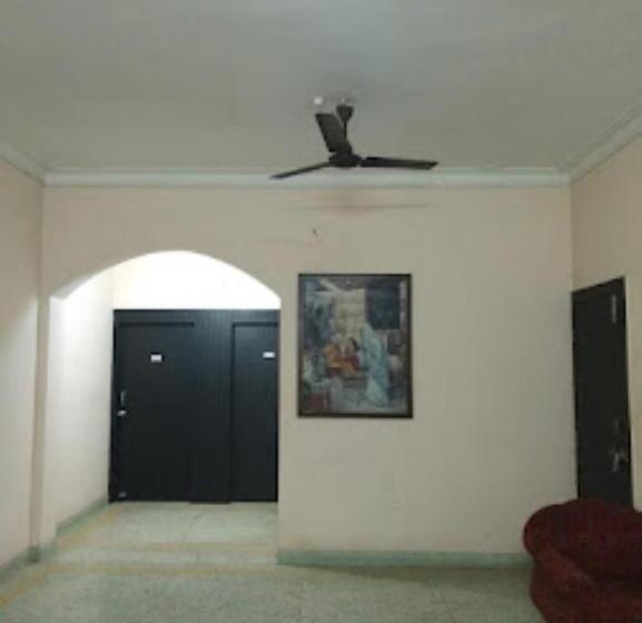 בית מלון כפרי Park View Palace,bhubaneswar