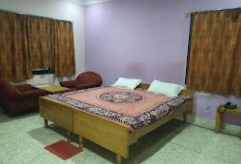 בית מלון כפרי Park View Palace,bhubaneswar