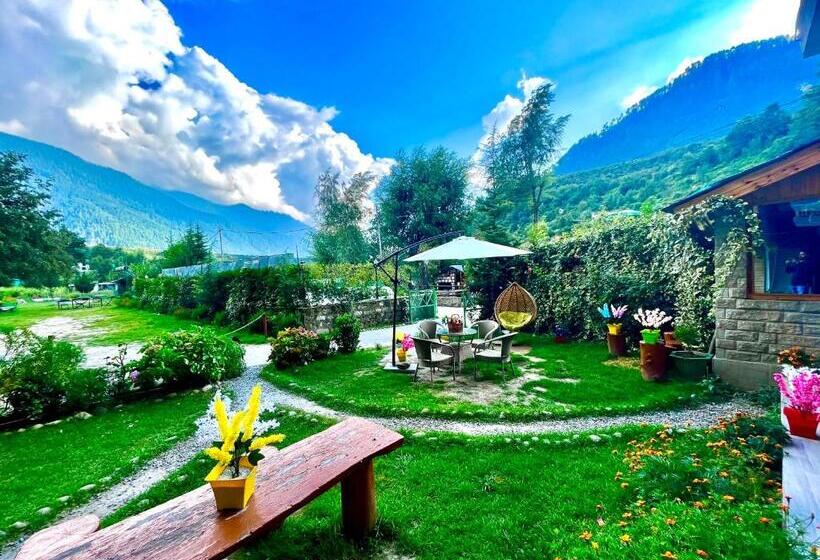 هتل The Winterfield Riverside Resort Manali