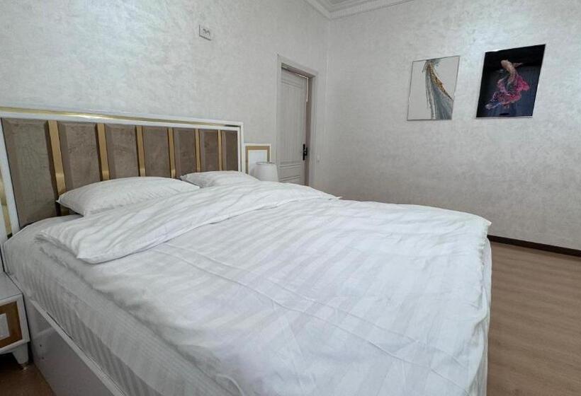 בית מלון כפרי Parvoz