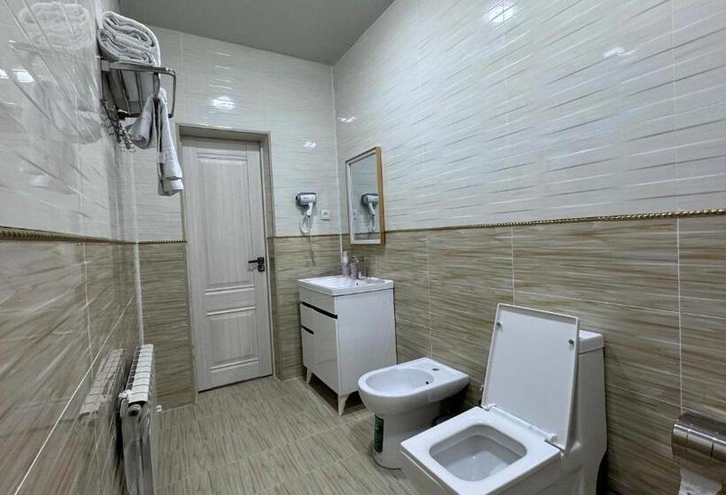 בית מלון כפרי Parvoz