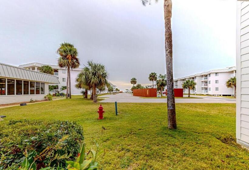 בית מלון כפרי Plantation East 4109