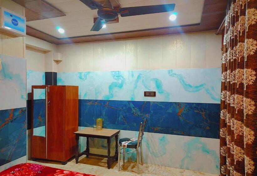 Отель Raghunandan Near Shree Ram Janambhumi