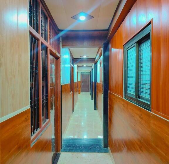 בית מלון כפרי Raghunandan Near Shree Ram Janambhumi