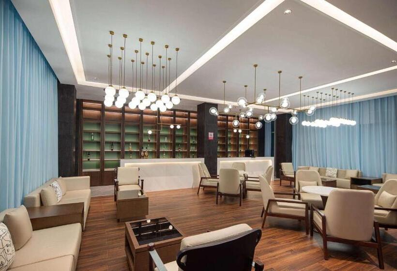 בית מלון כפרי Ramada By Wyndham Honghe Kaiyuan